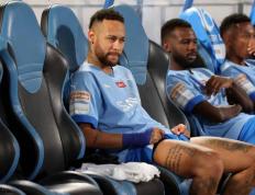 包含内马尔回归赛场，赛事规则更新首场状态亮眼，德国队观众沸腾！的词条